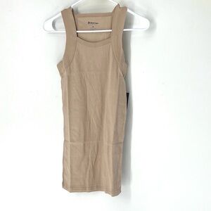 Different touch NWT men’s activewear tank top medium